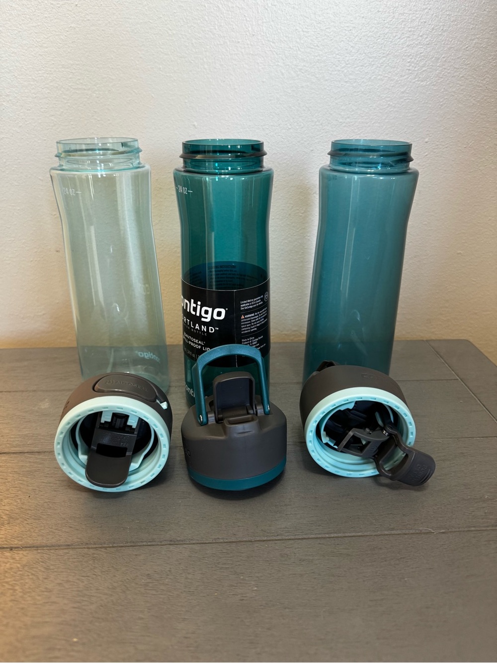 3 Contigo Cortland 2.0 Water Bottles Autoseal Spill Proof 24 oz 1 NWT Blue - Picture 4 of 9